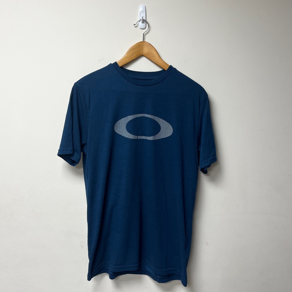Oakley Shirt Men’s Small Navy Hydrolix Performance Athletic Wicking Graphic Tee